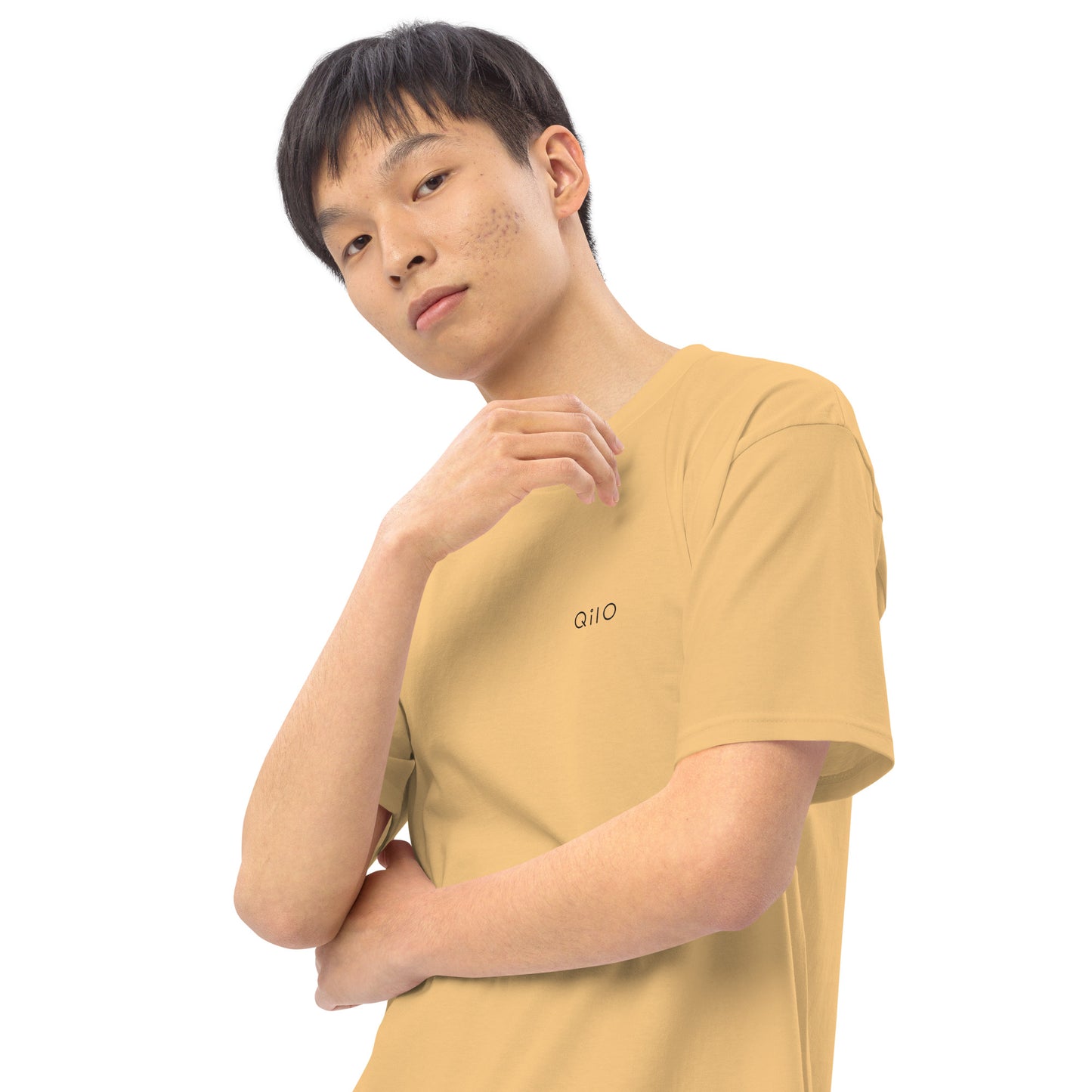 Men’s Premium Heavyweight T-Shirt | Qilo Print | Vintage Gold + Black