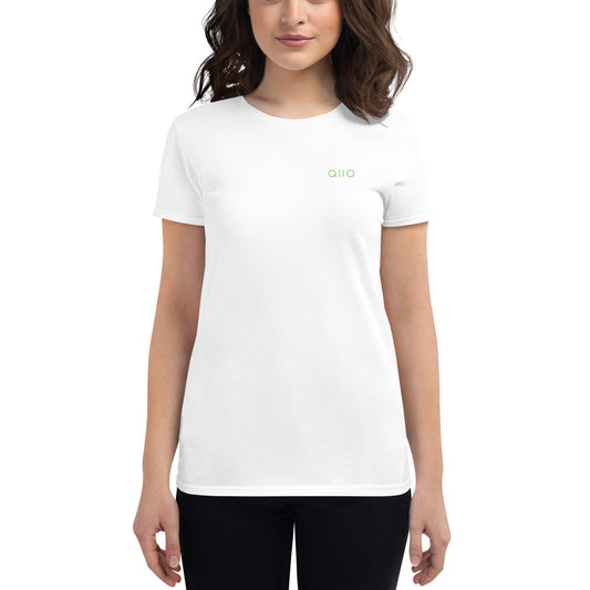 Women's Fashion Fit T-Shirt | Qilo Print | White + Green