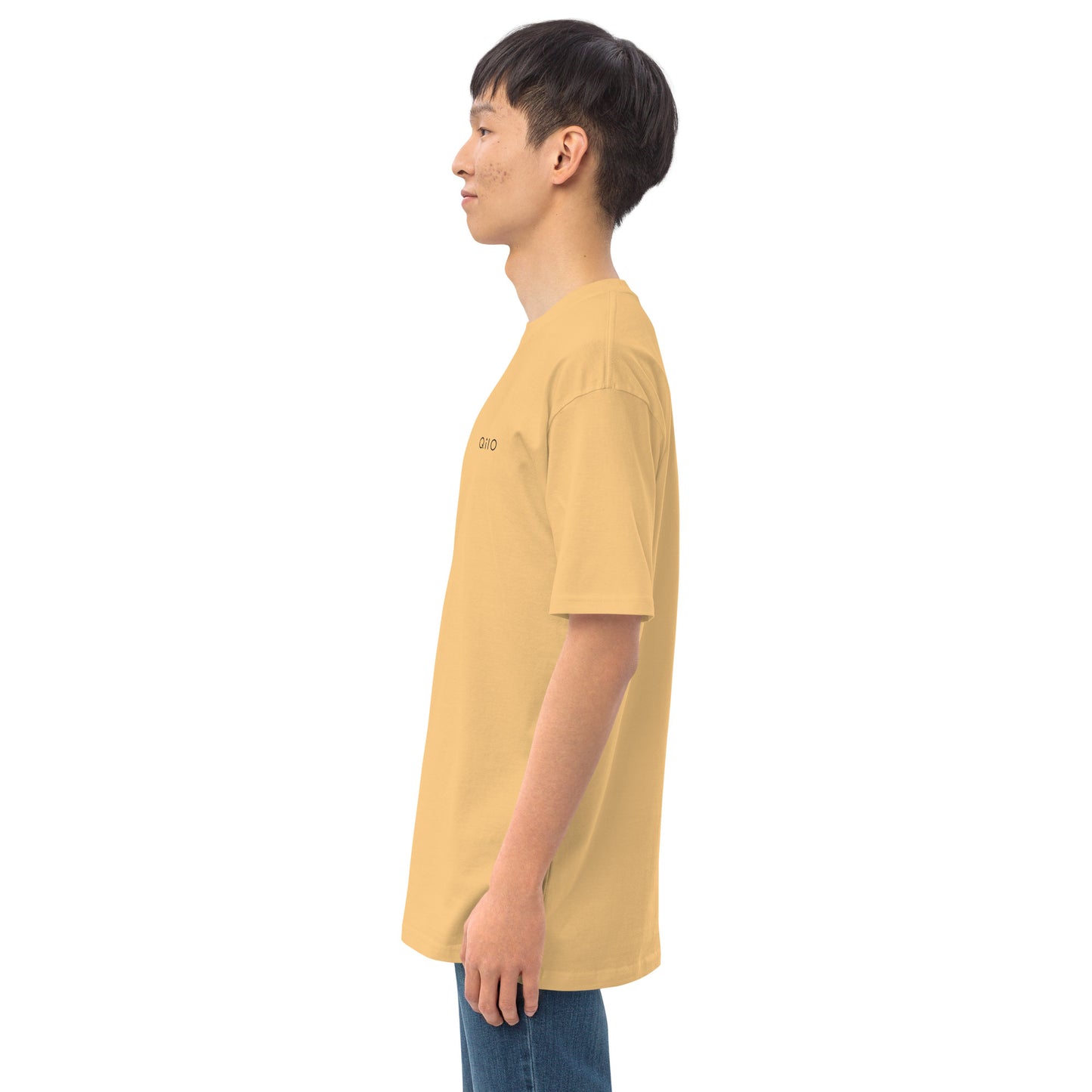 Men’s Premium Heavyweight T-Shirt | Qilo Print | Vintage Gold + Black
