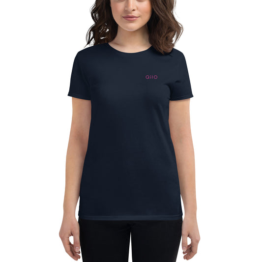 Women's Fashion Fit T-Shirt | Qilo Print | Navy + Berry